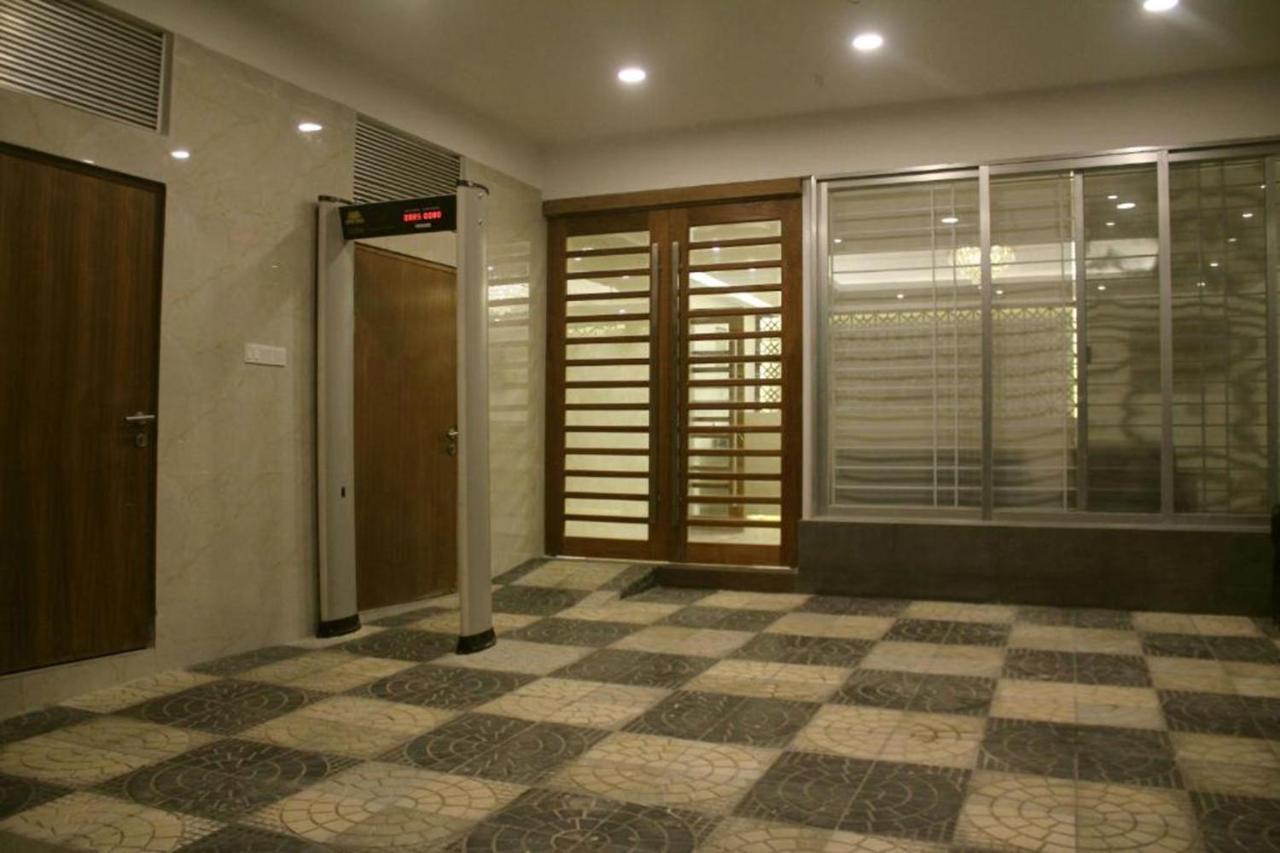 Priyo Nibash Stylish Residential Hotel Дака Екстериор снимка