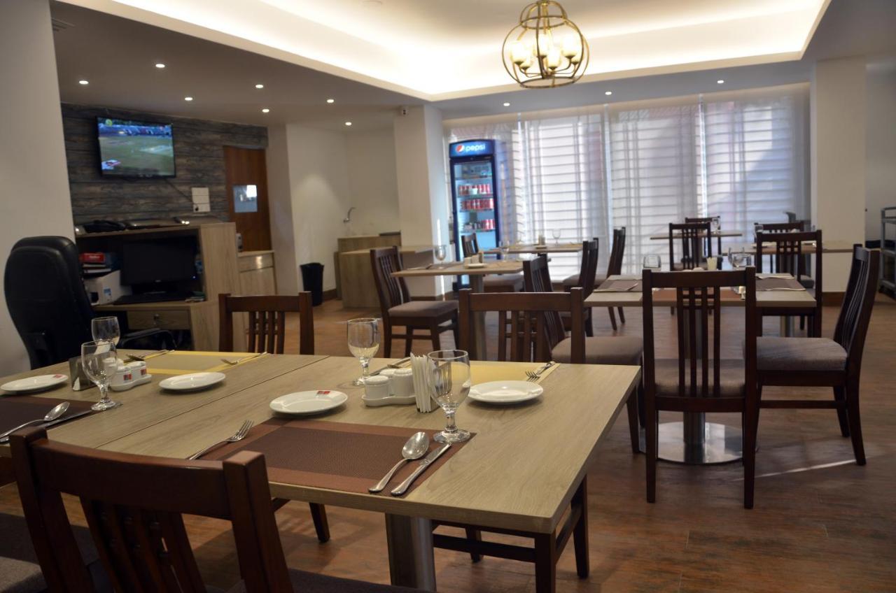 Priyo Nibash Stylish Residential Hotel Дака Екстериор снимка