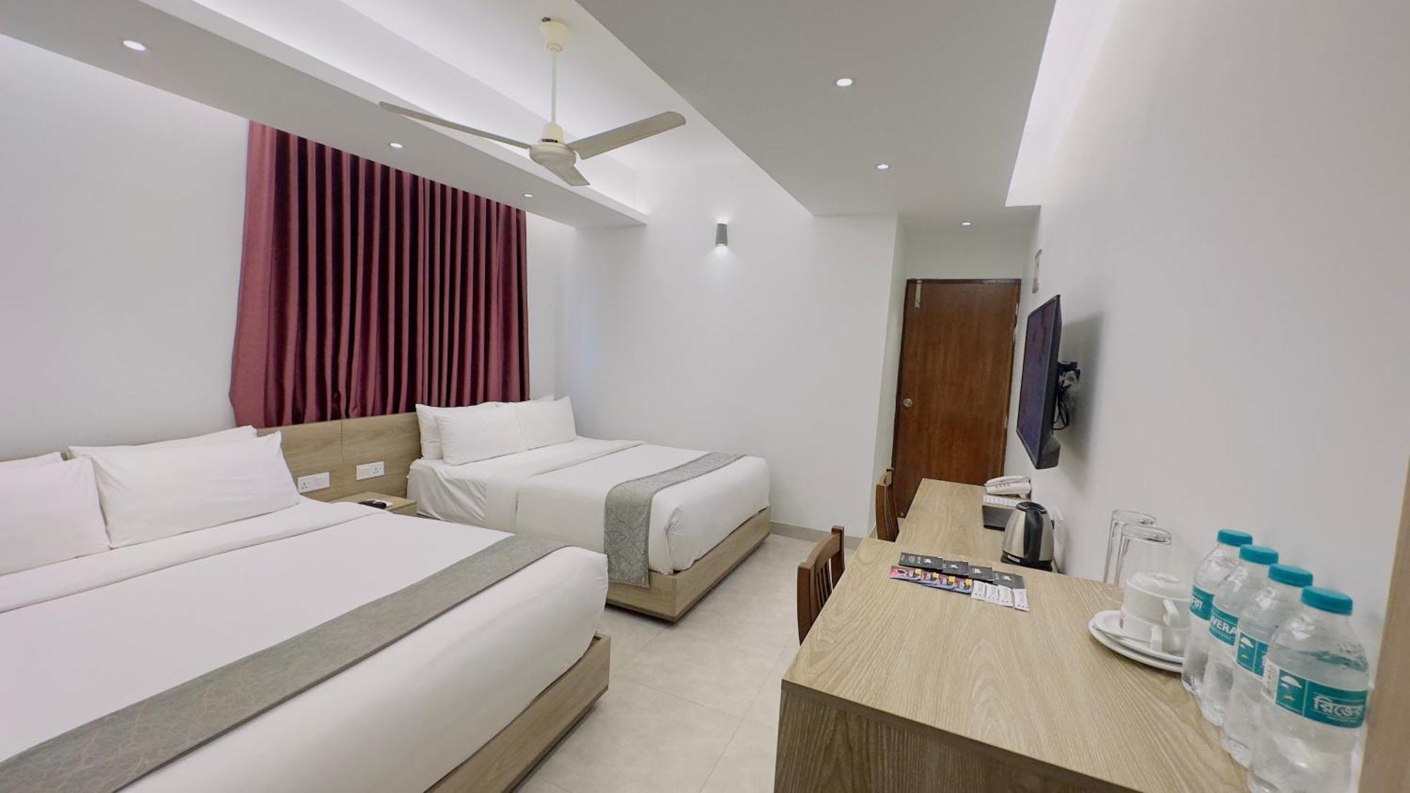 Priyo Nibash Stylish Residential Hotel Дака Екстериор снимка