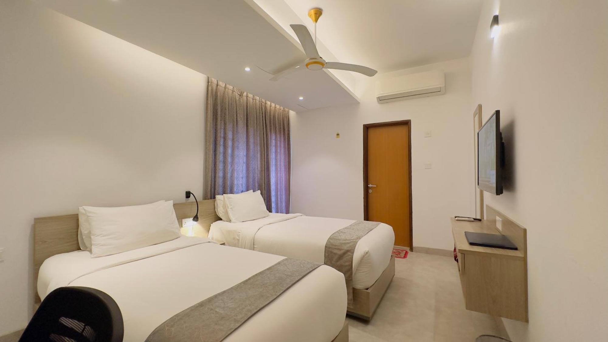 Priyo Nibash Stylish Residential Hotel Дака Екстериор снимка