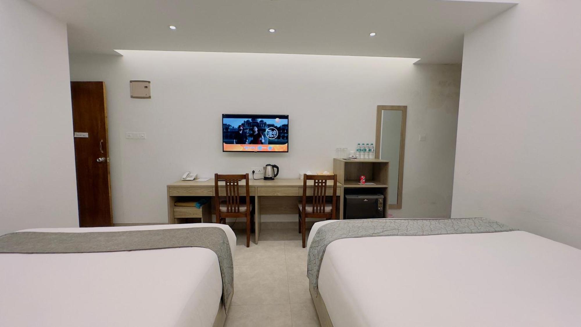 Priyo Nibash Stylish Residential Hotel Дака Екстериор снимка