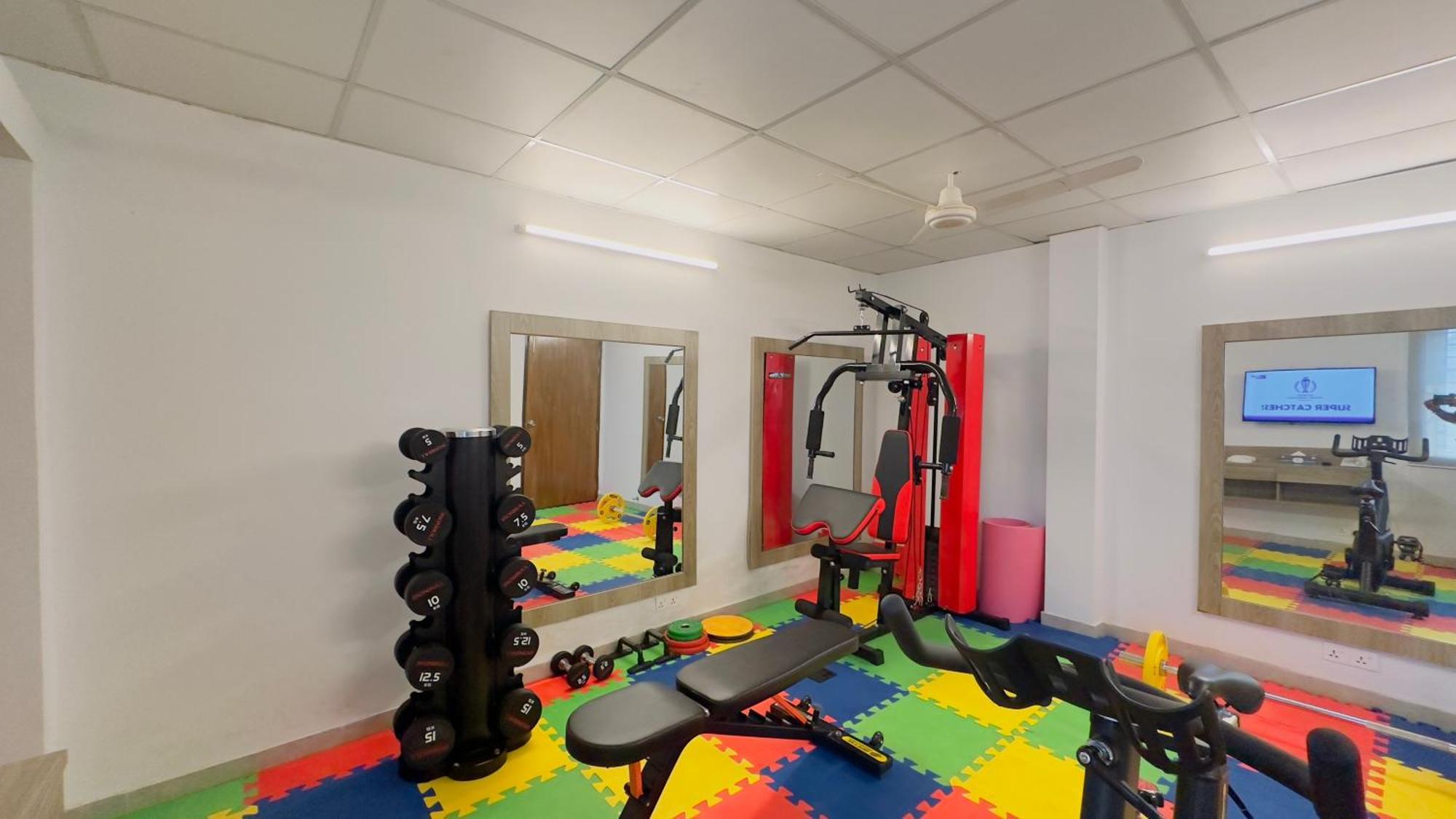 Priyo Nibash Stylish Residential Hotel Дака Екстериор снимка