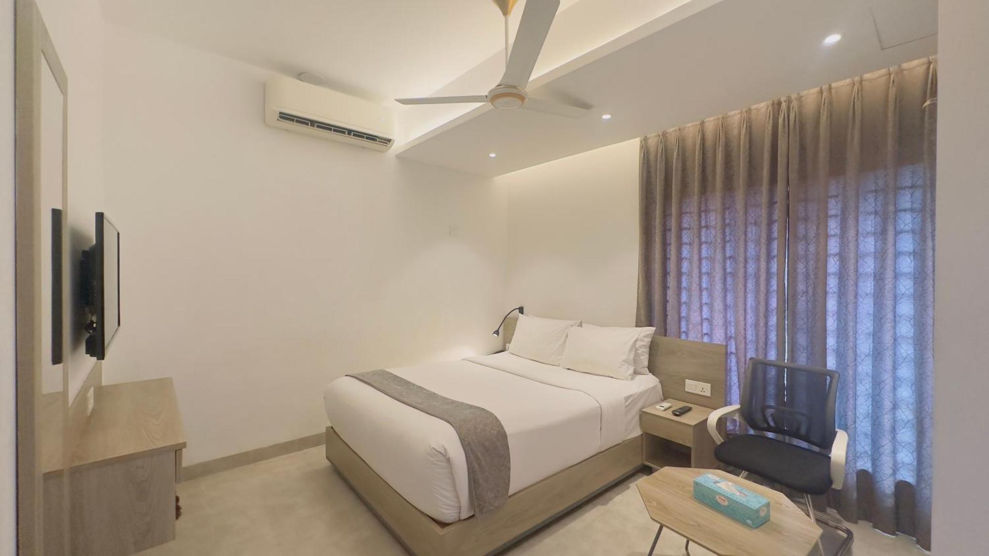 Priyo Nibash Stylish Residential Hotel Дака Екстериор снимка